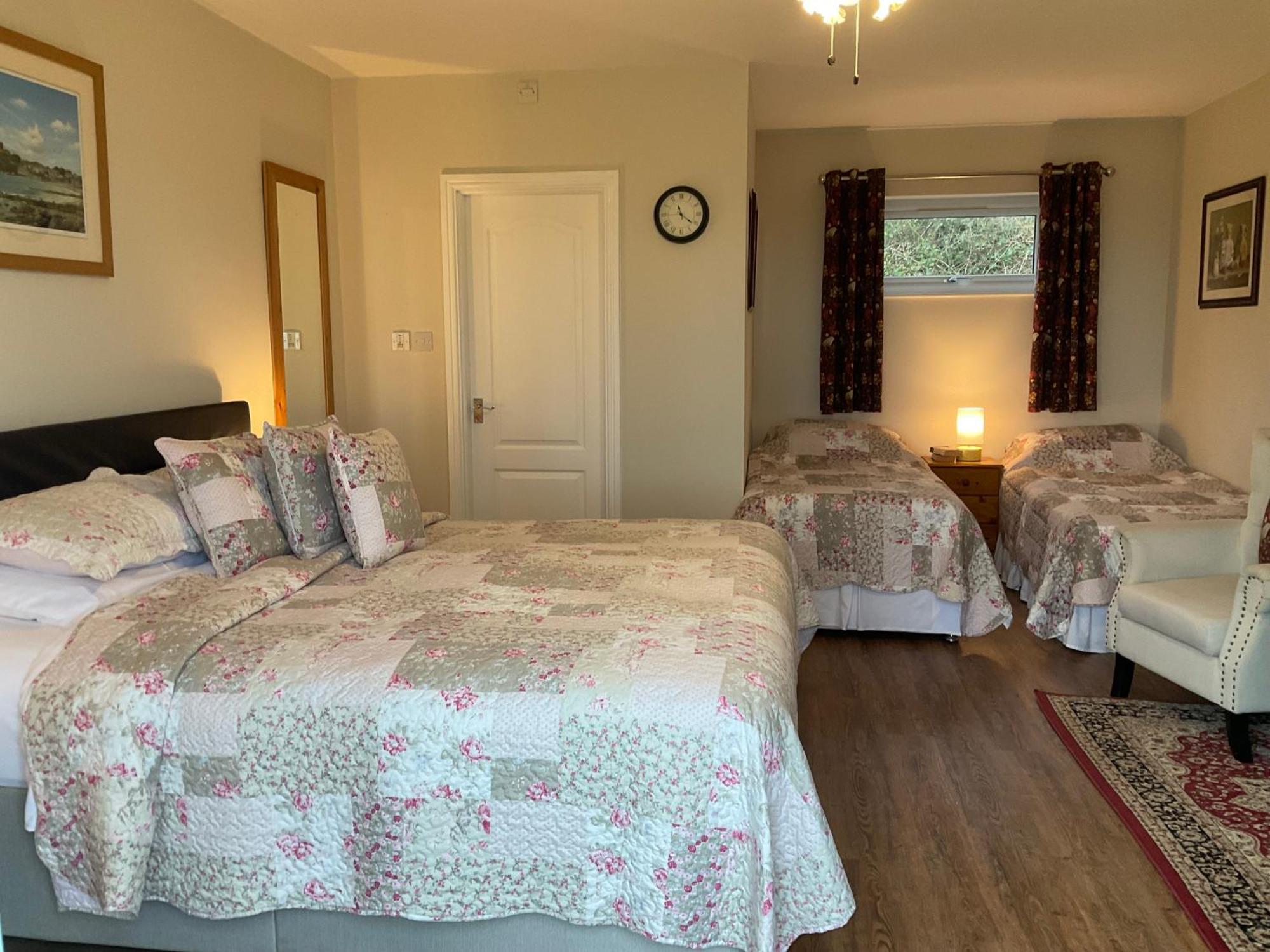 The Old Farmhouse B&B Dyffryn Ardudwy Szoba fotó